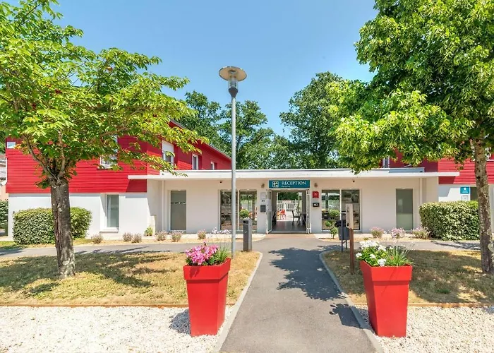 Comfort Aparthotel Nantes La Beaujoire Hotel 3*